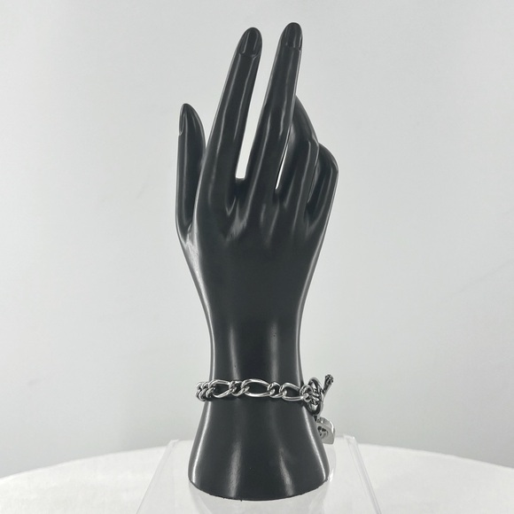 Juicy Couture Heart Bracelet - Picture 5 of 15